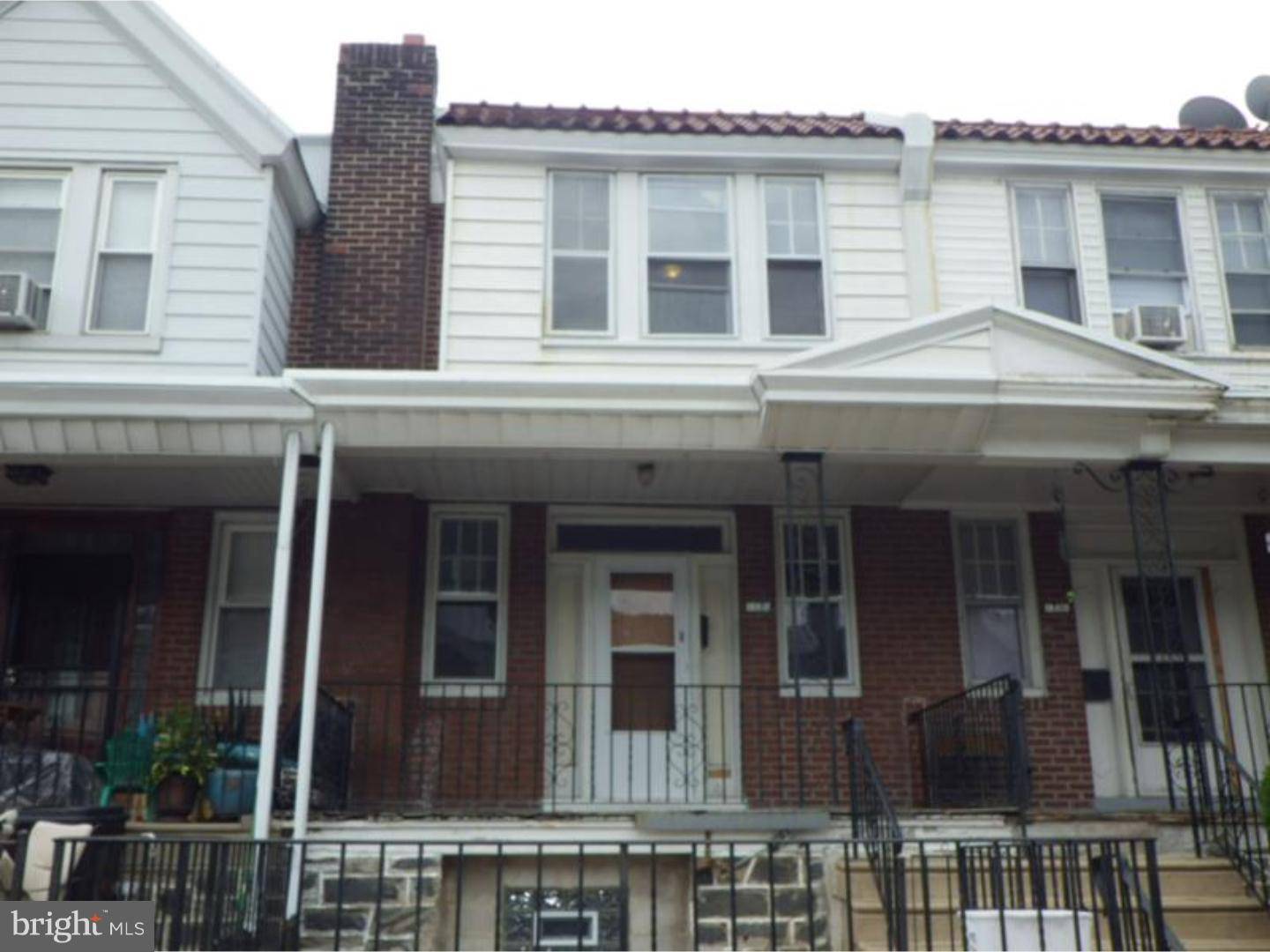 Philadelphia, PA 19120,594 E CARVER ST