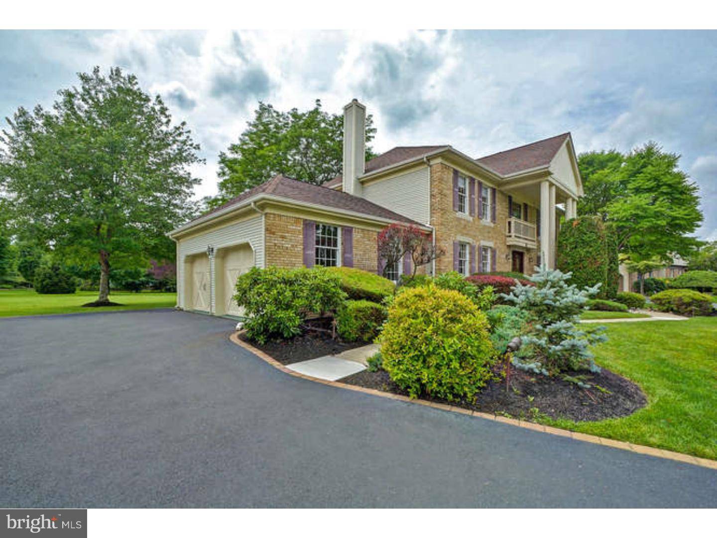 West Windsor, NJ 08550,8 LE PARC CT