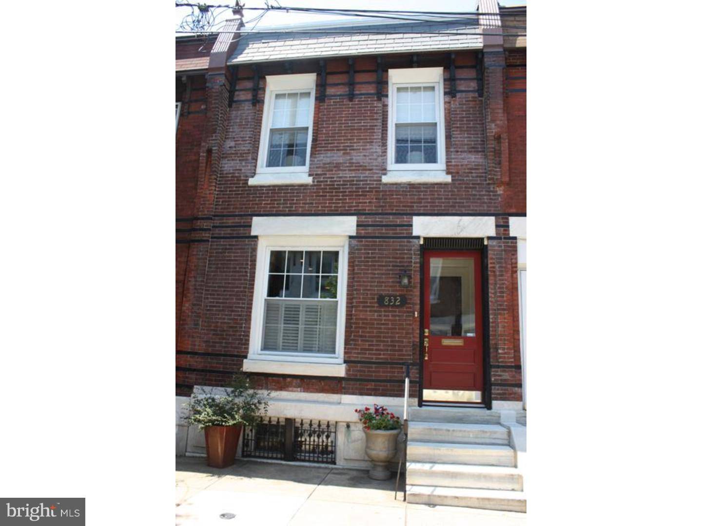 Philadelphia, PA 19130,832 N BEECHWOOD ST