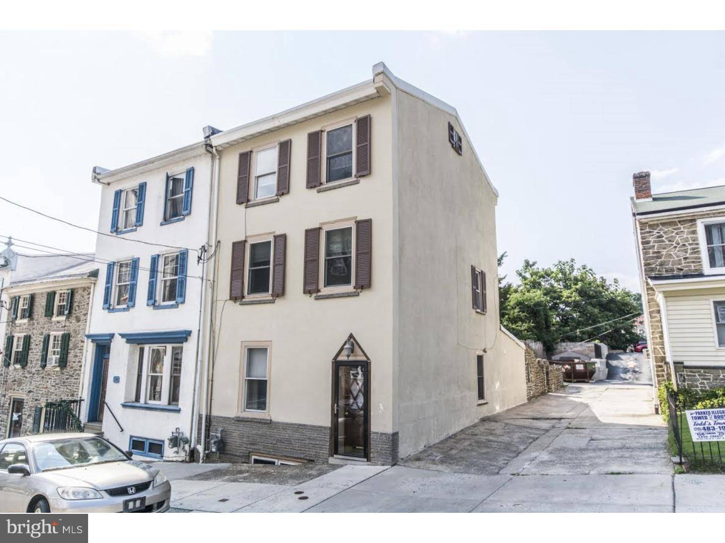 Philadelphia, PA 19127,140 RECTOR ST