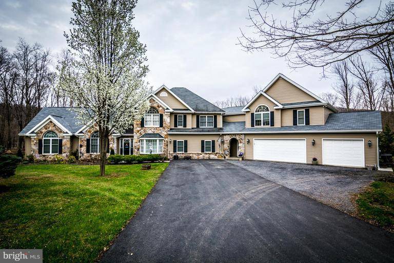 New Creek, WV 26743,0 OAK VIEW LN