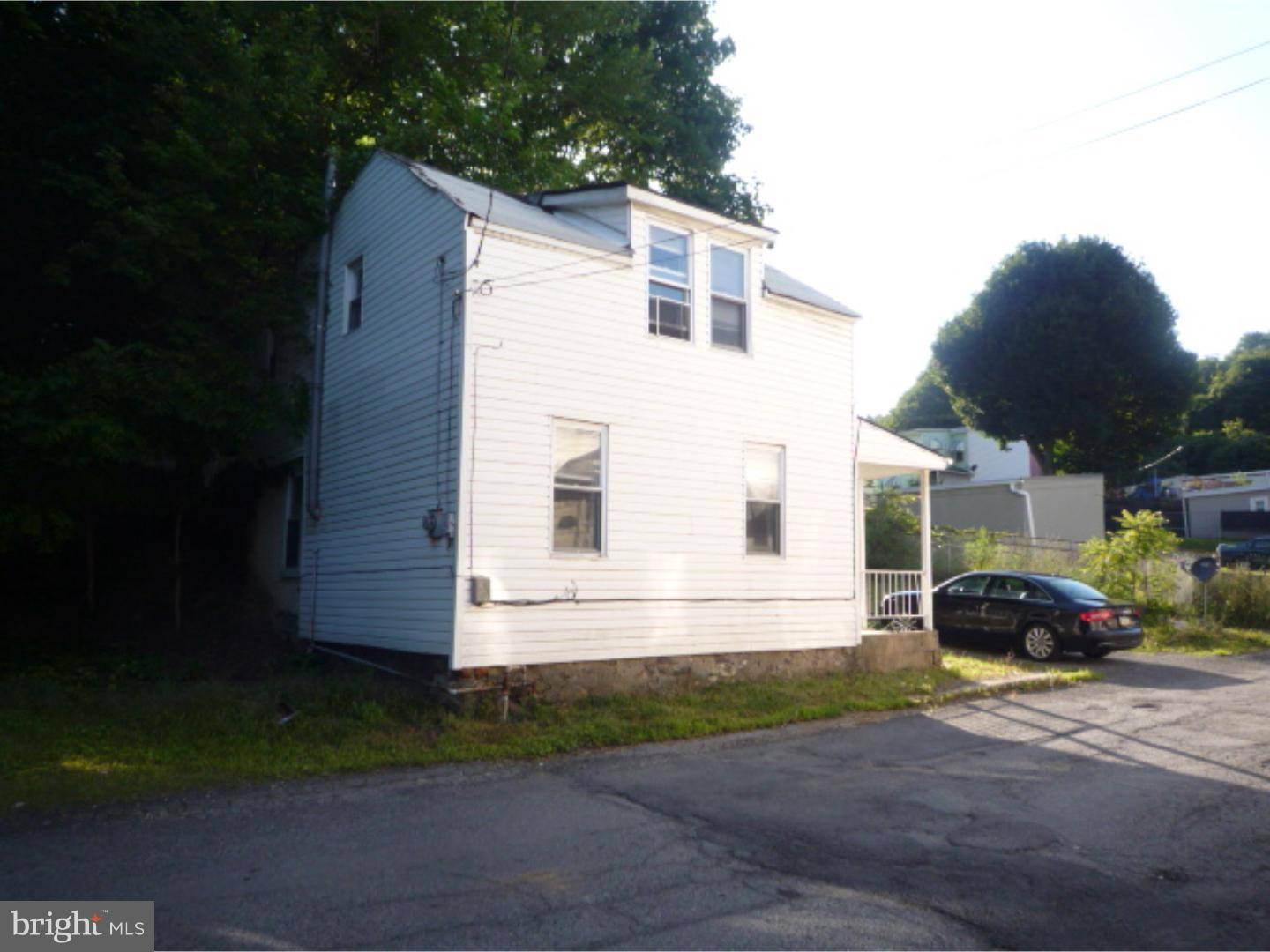 Pottsville, PA 17901,605 N 8TH ST