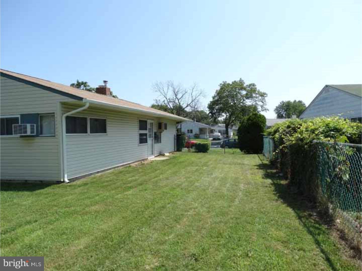 Levittown, PA 19054,61 PLEASANT LN