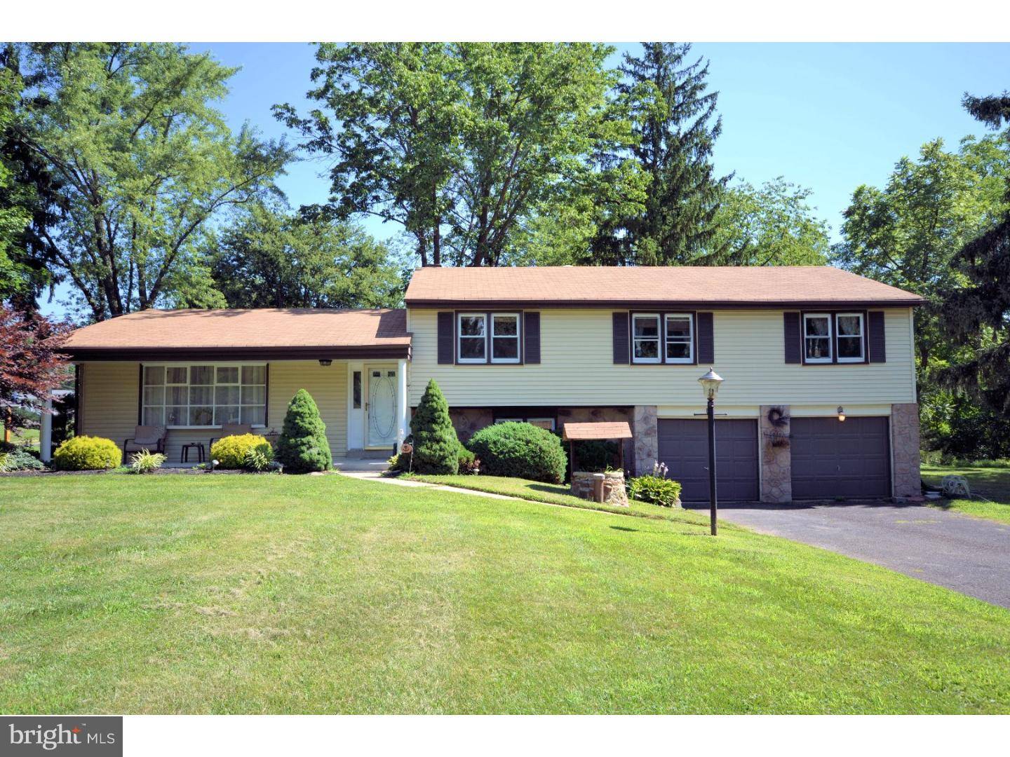 Horsham, PA 19044,723 INVERNESS DR