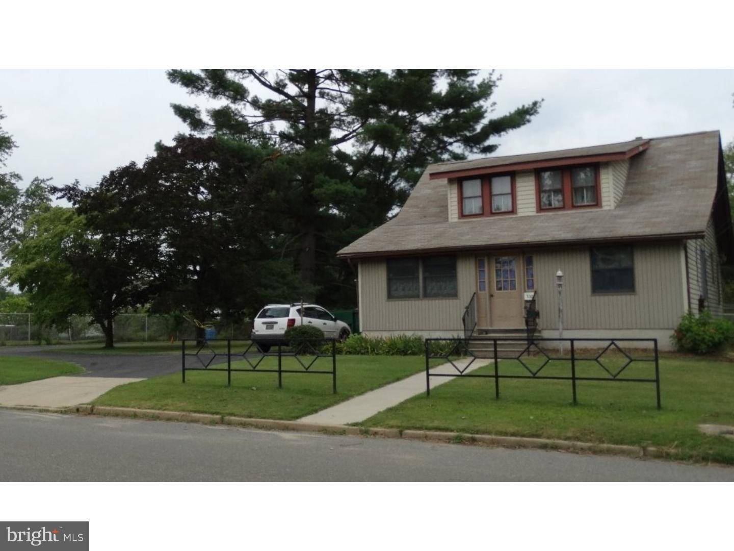 Pitman, NJ 08071,532 ELWOOD AVE