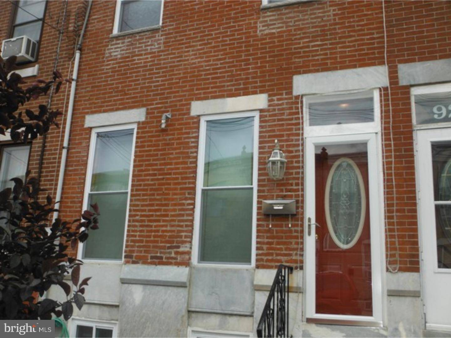 Philadelphia, PA 19148,922 WOLF ST