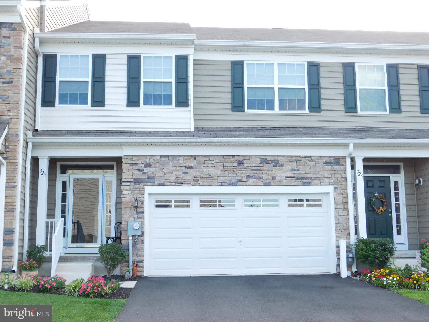 Royersford, PA 19468,328 FAIRFIELD CIR