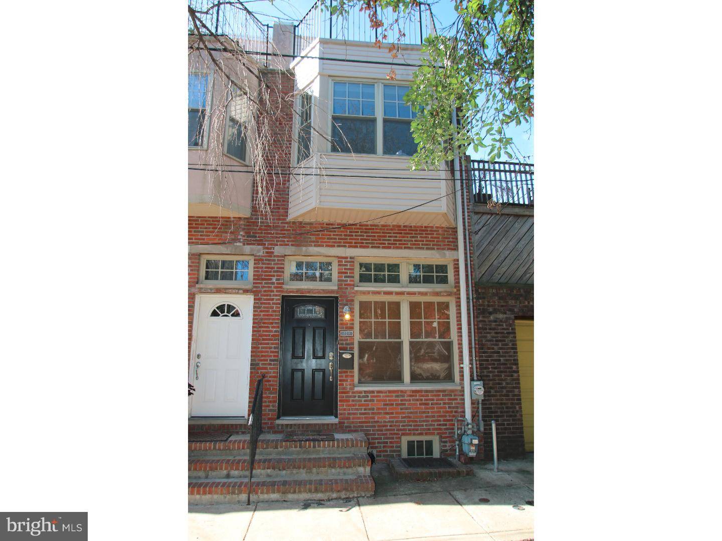 Philadelphia, PA 19147,724 MEDINA ST