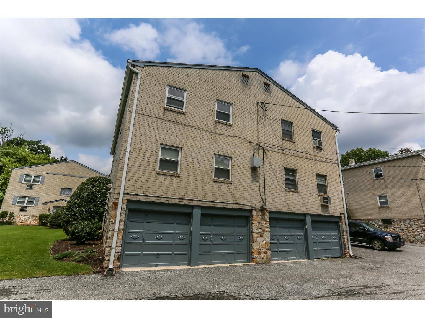 Swarthmore, PA 19081,354 S SWARTHMORE AVE #B4