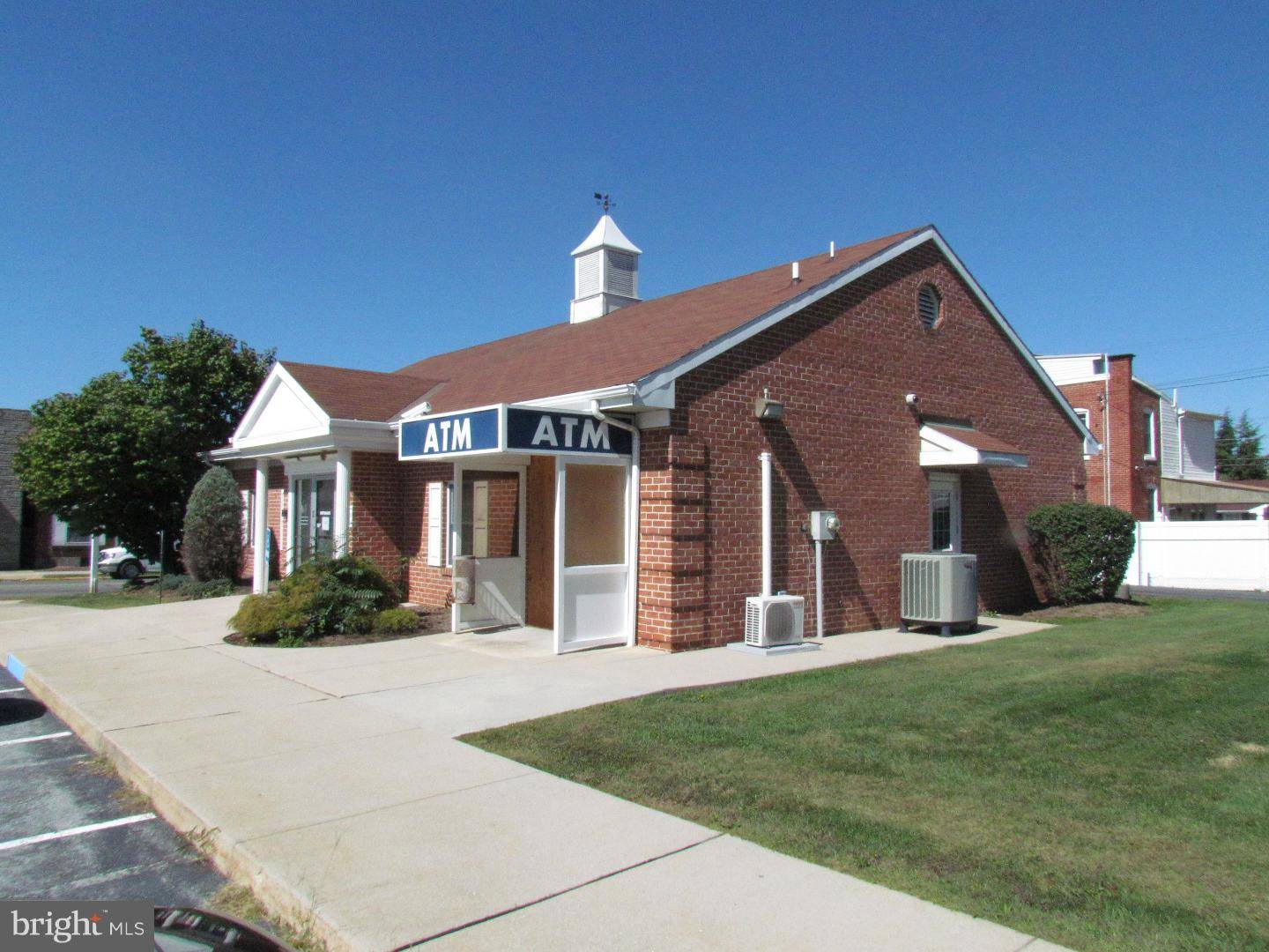 Temple, PA 19560,4435 KUTZTOWN RD