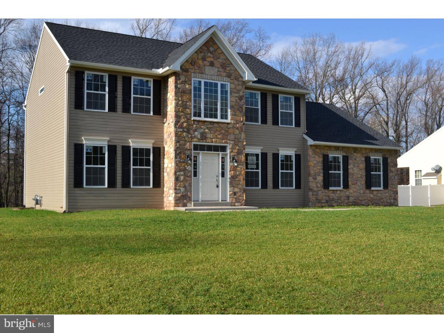 Douglassville, PA 19518,103 WOODS EDGE CT