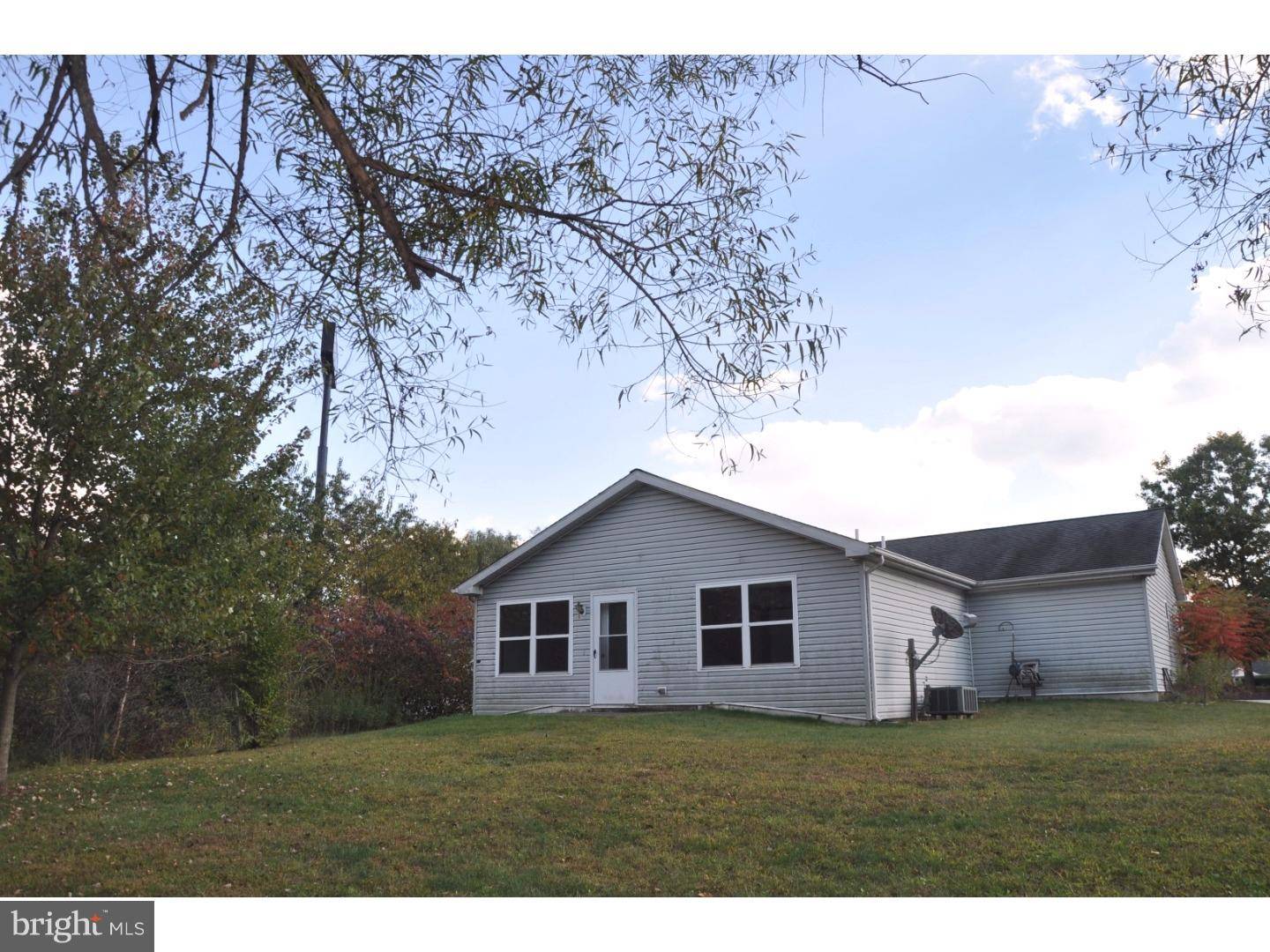 Pine Grove, PA 17963,863 TRESTLE CT