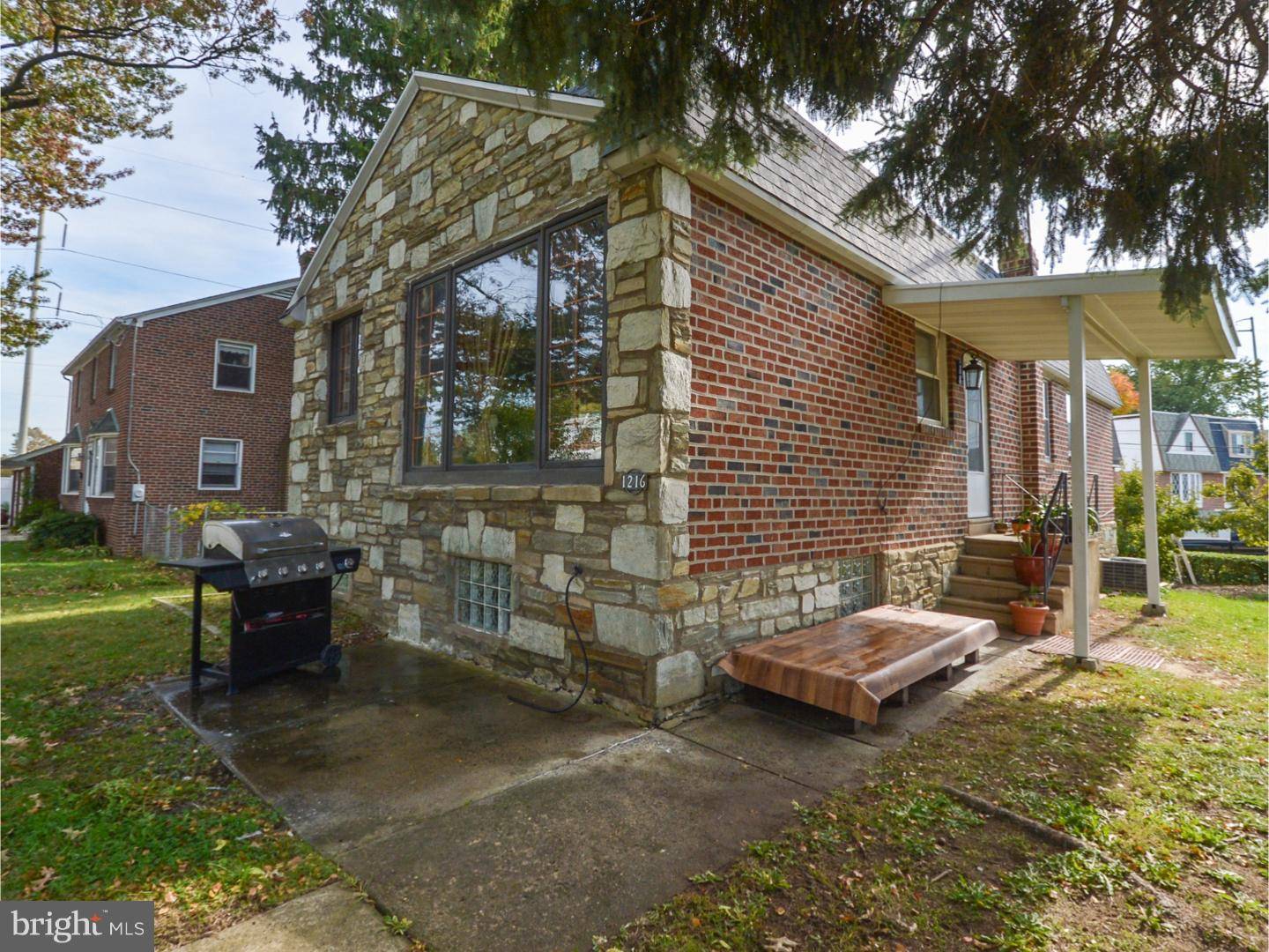 Philadelphia, PA 19111,1216 RHAWN ST