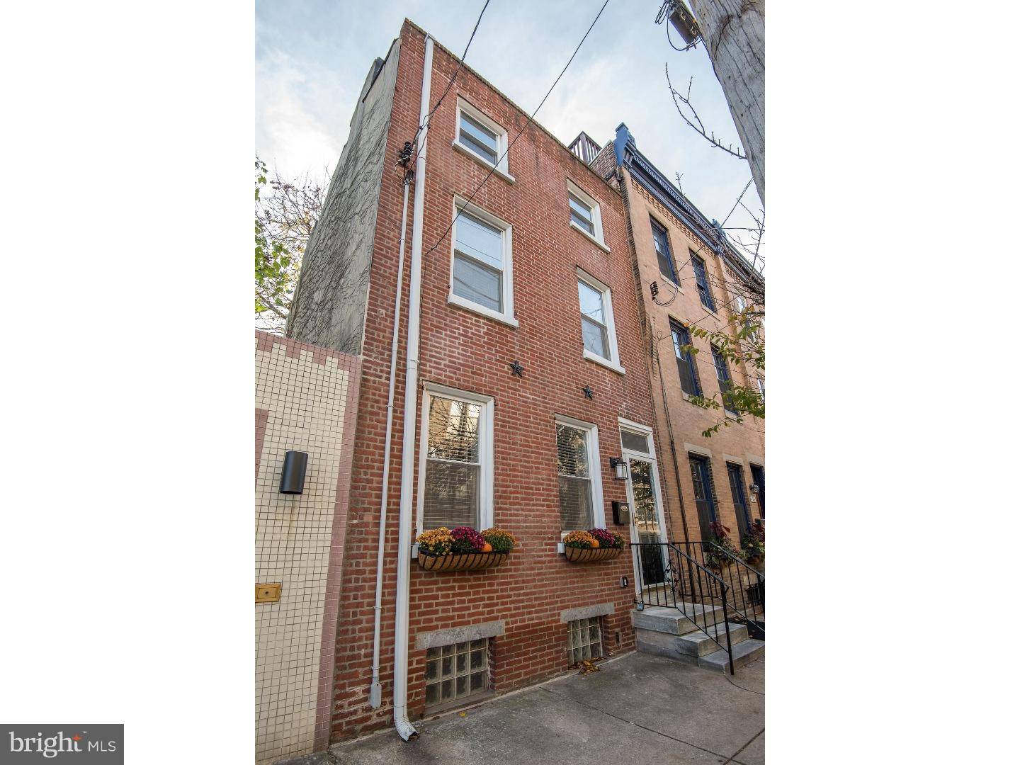 Philadelphia, PA 19147,432 FITZWATER ST