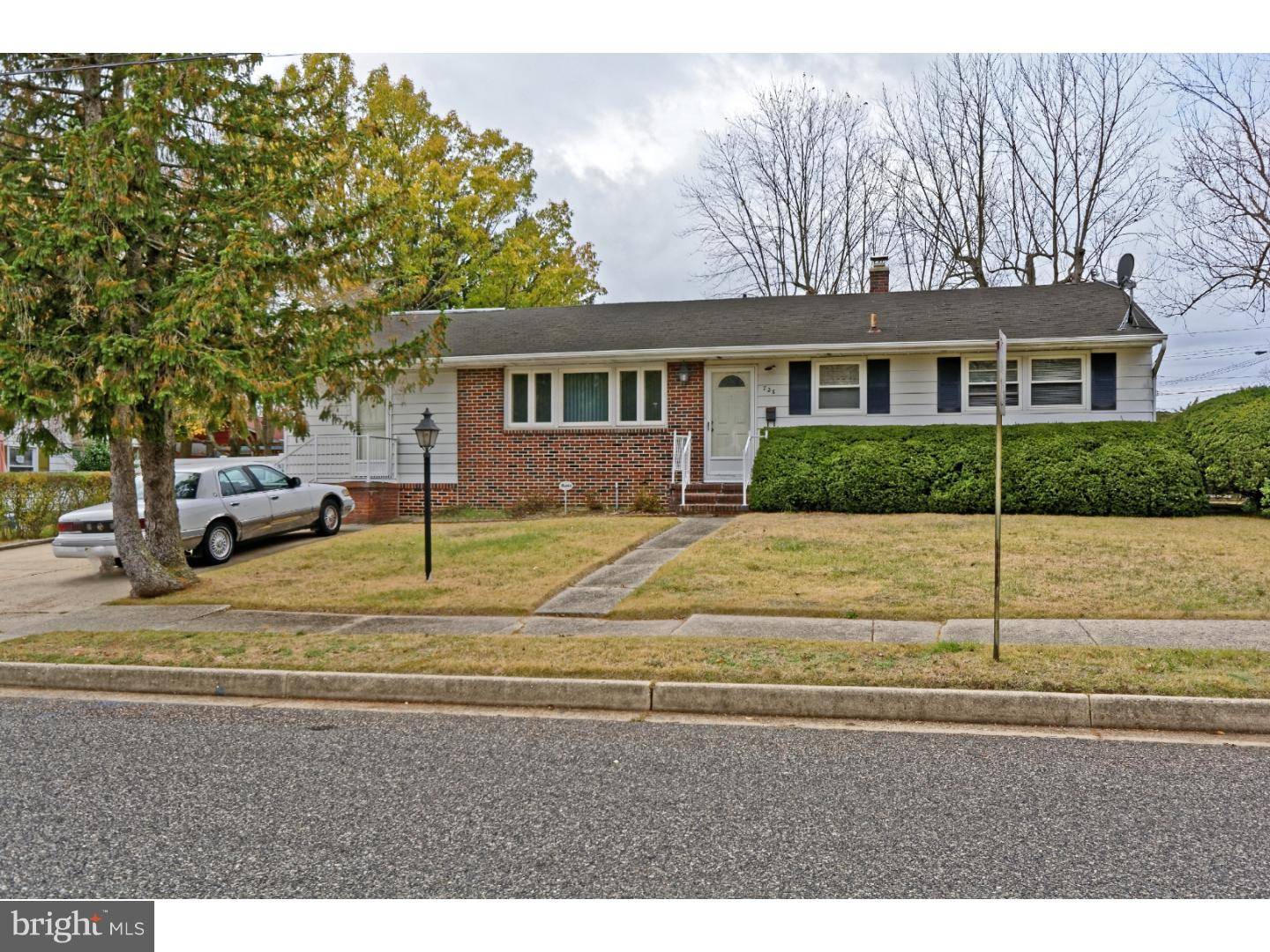 Vineland, NJ 08360,728 E EARL DR