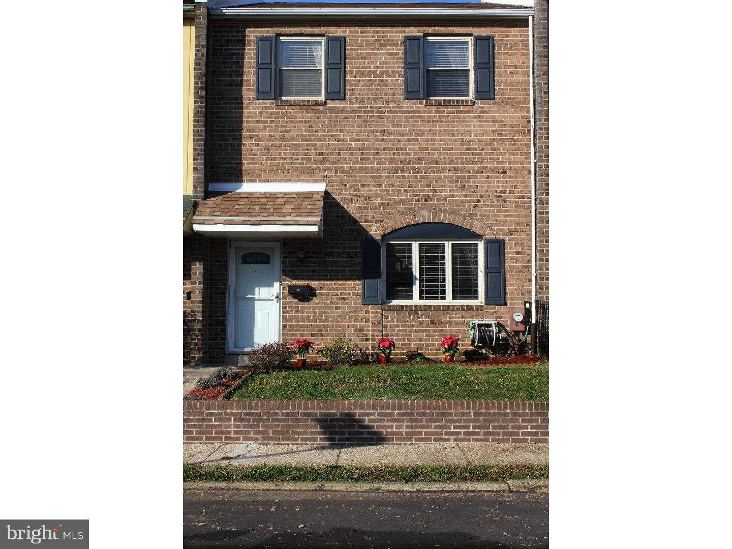 Bensalem, PA 19020,5124 WINDWARD LN