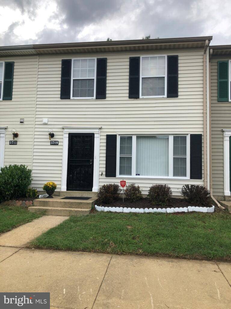 District Heights, MD 20747,5709 REGENCY LN