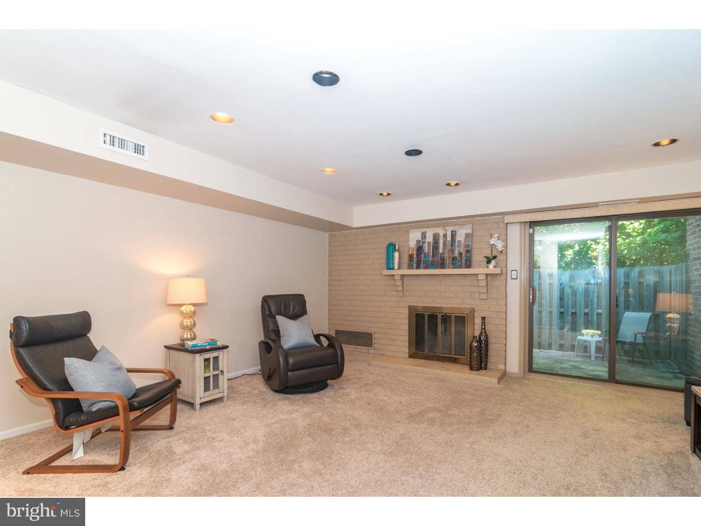 Elkins Park, PA 19027,306 GLEN WAY