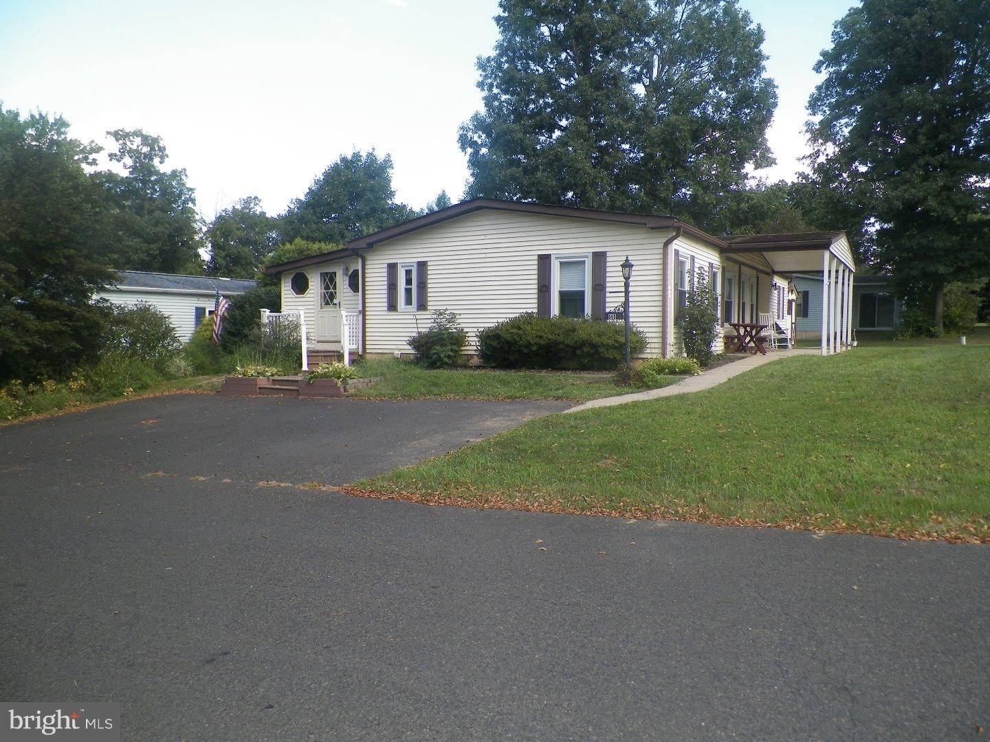 North Wales, PA 19454,660 REDWOOD CT