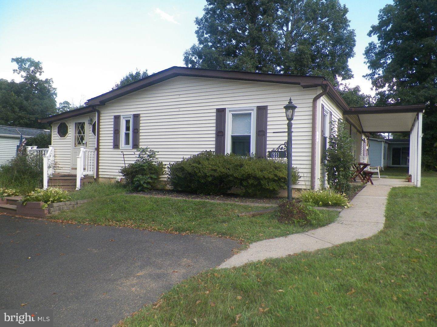 North Wales, PA 19454,660 REDWOOD CT