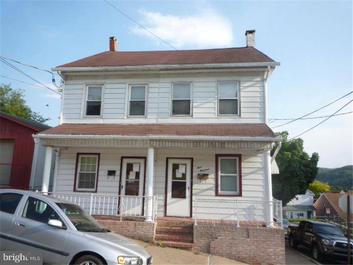 Shamokin, PA 17872,900-902 E DEWART ST