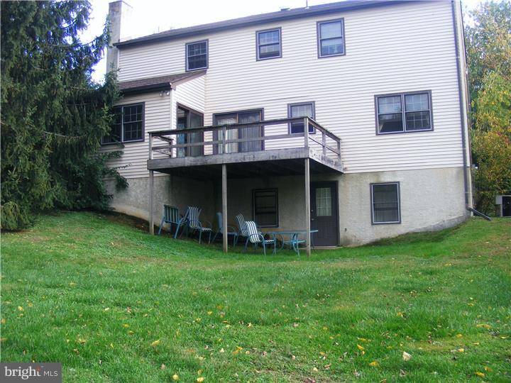 Glenside, PA 19038,865 SKYLINE DR