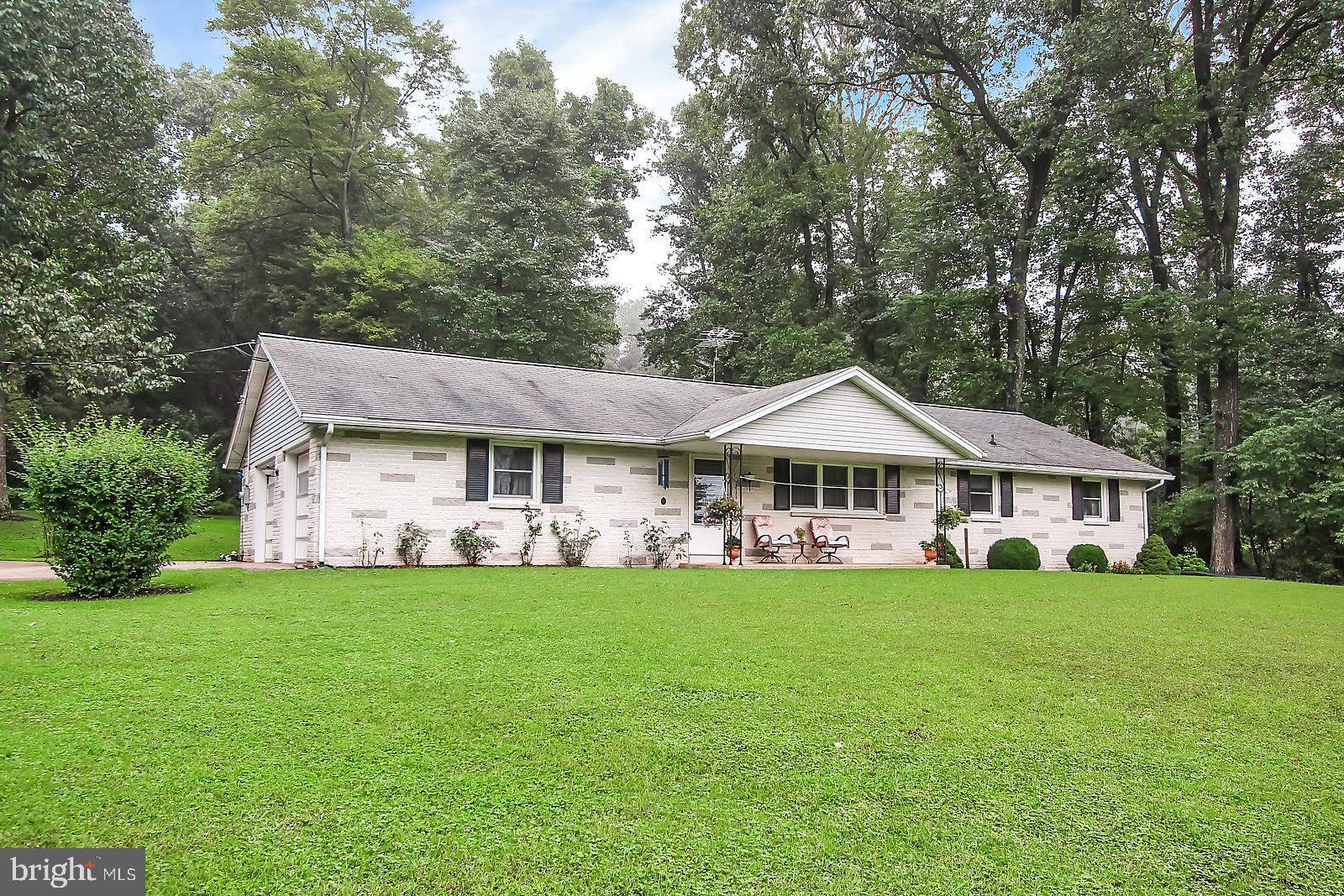 Seven Valleys, PA 17360,1517 WALNUT LN