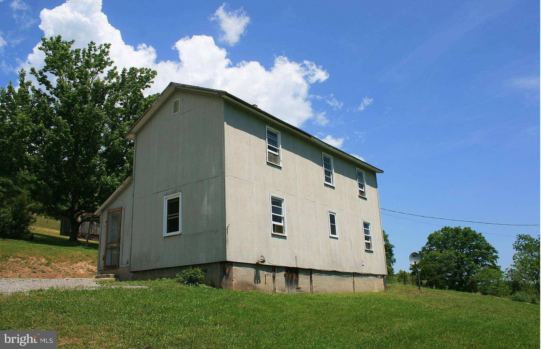 Maysville, WV 26833,339 ESTON CARR ROAD