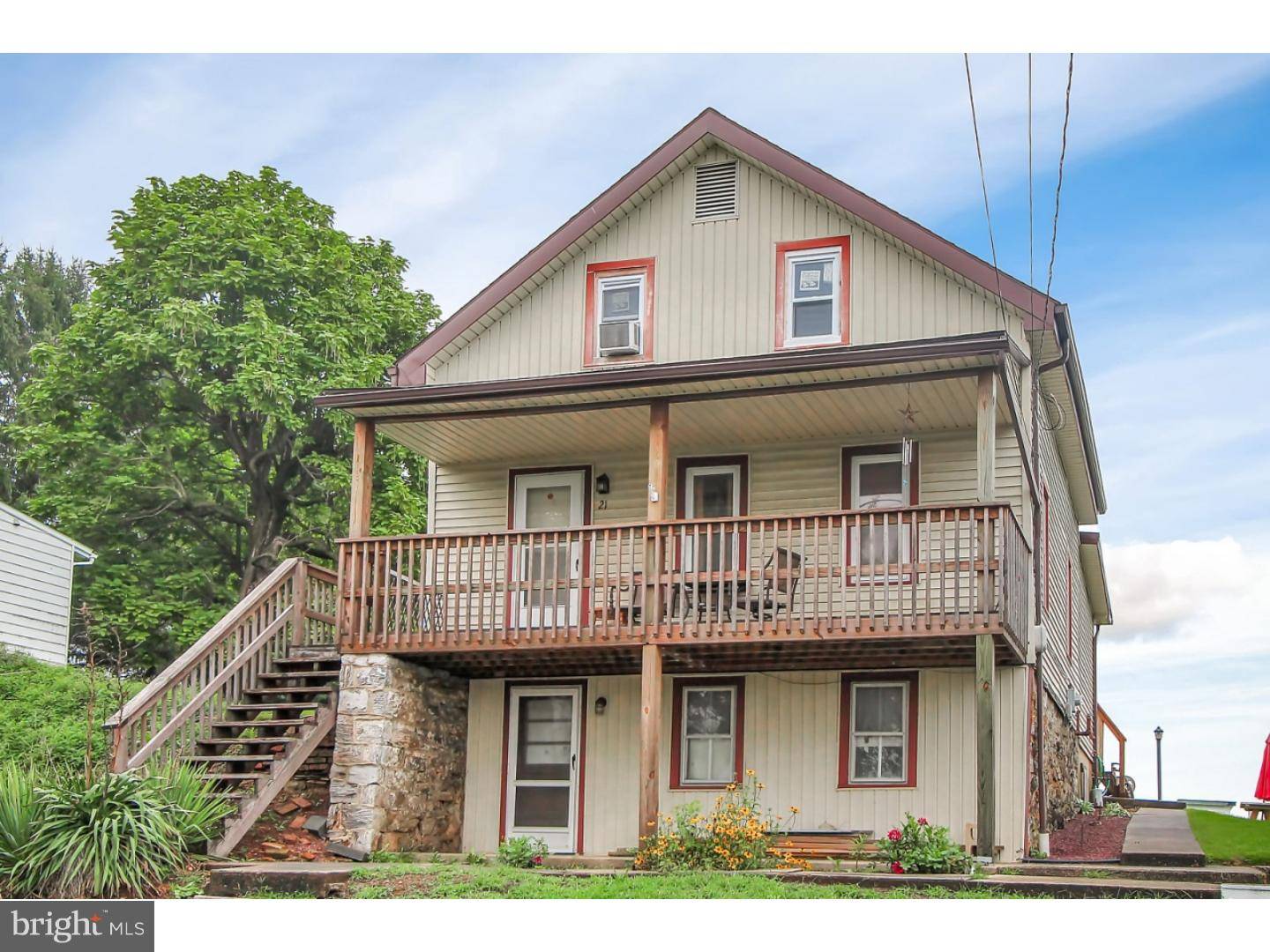 Mount Aetna, PA 17067,21 E MARKET ST