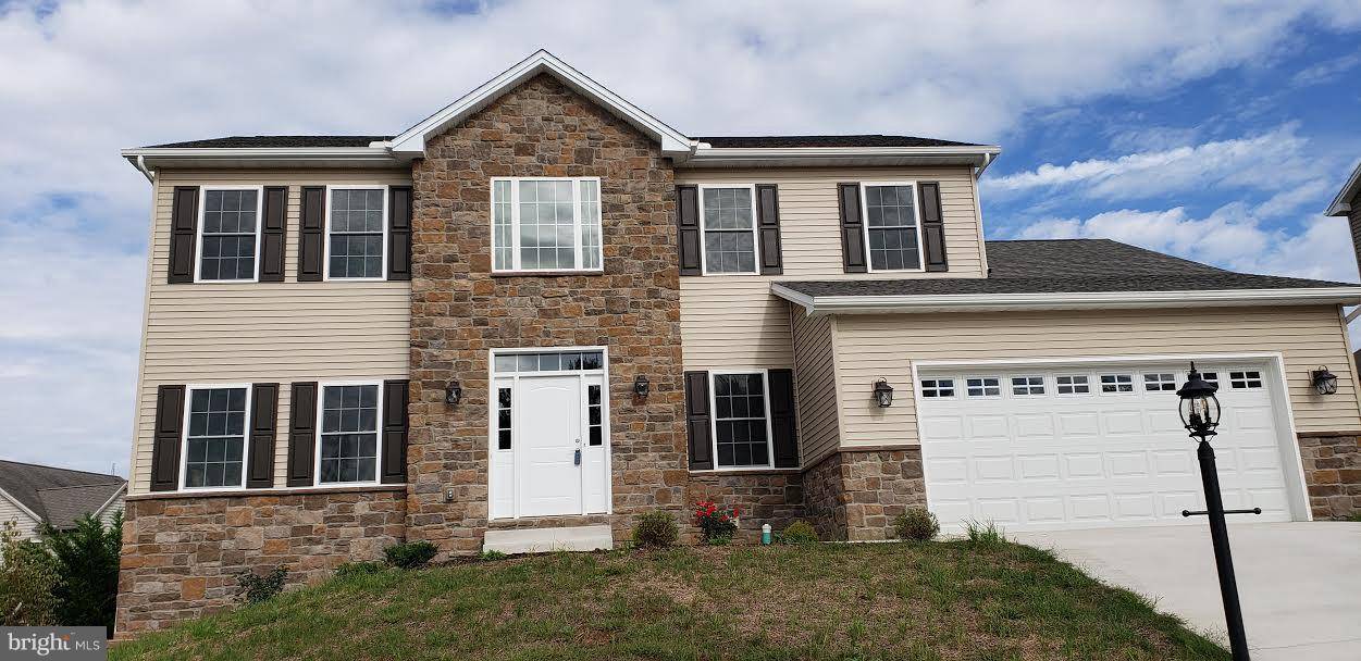 Dillsburg, PA 17019,7 DOGWOOD TERRACE