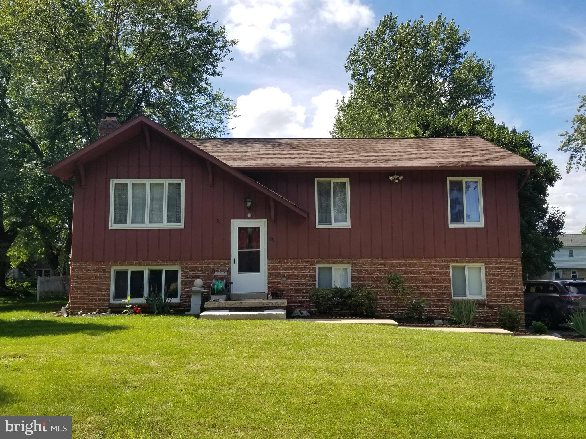 Leola, PA 17540,86 MEADOW VIEW DR