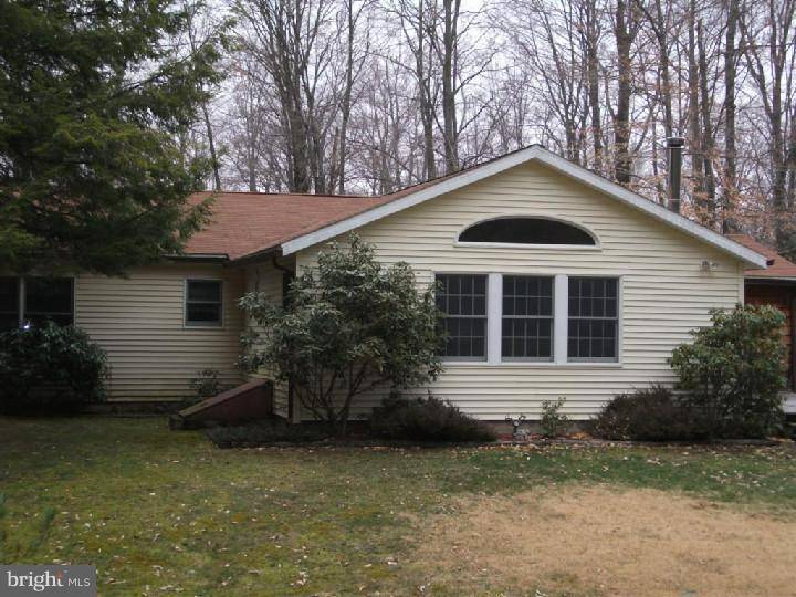 Weatherly, PA 18255,19 WILDWOOD DR