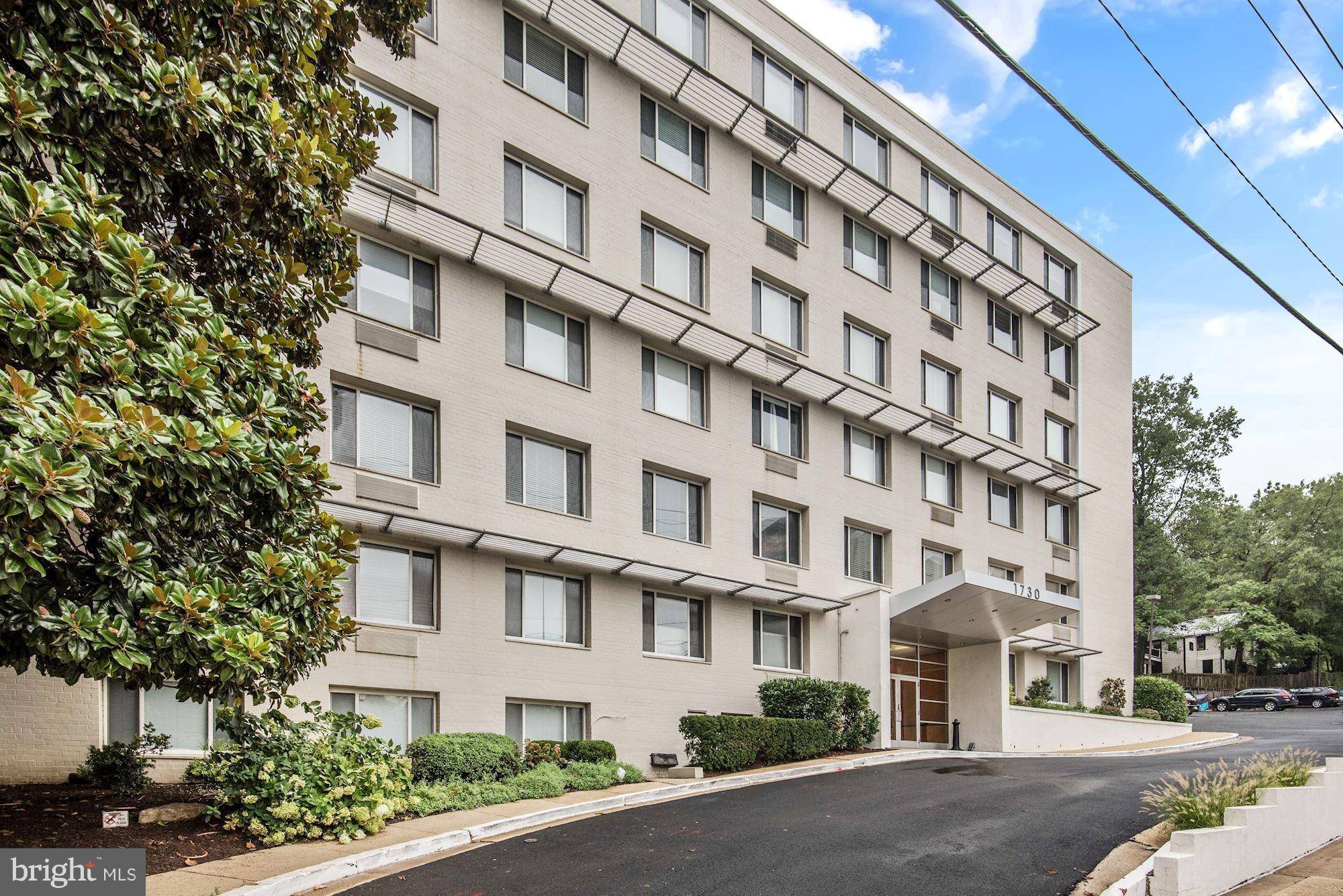 Arlington, VA 22209,1730 ARLINGTON BLVD #306