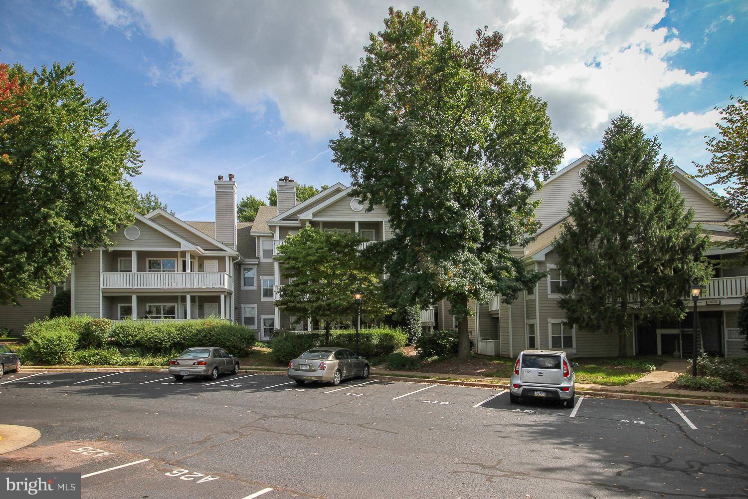 Centreville, VA 20121,6005 ROSEBUD LN #306