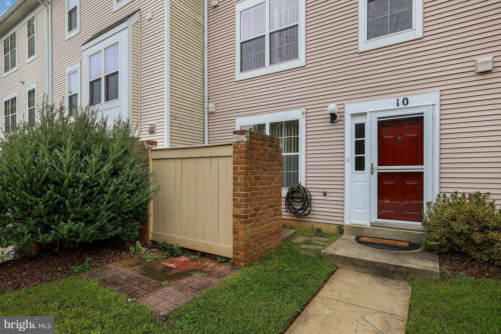 Gaithersburg, MD 20886,10 HARBOR TREE CT