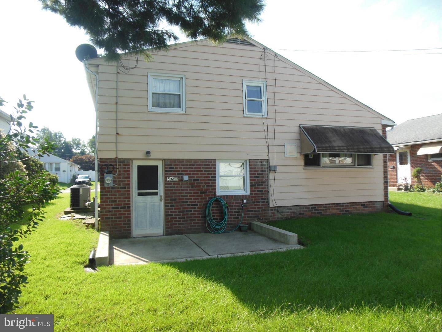 Clifton Heights, PA 19018,807 WILLOW AVE