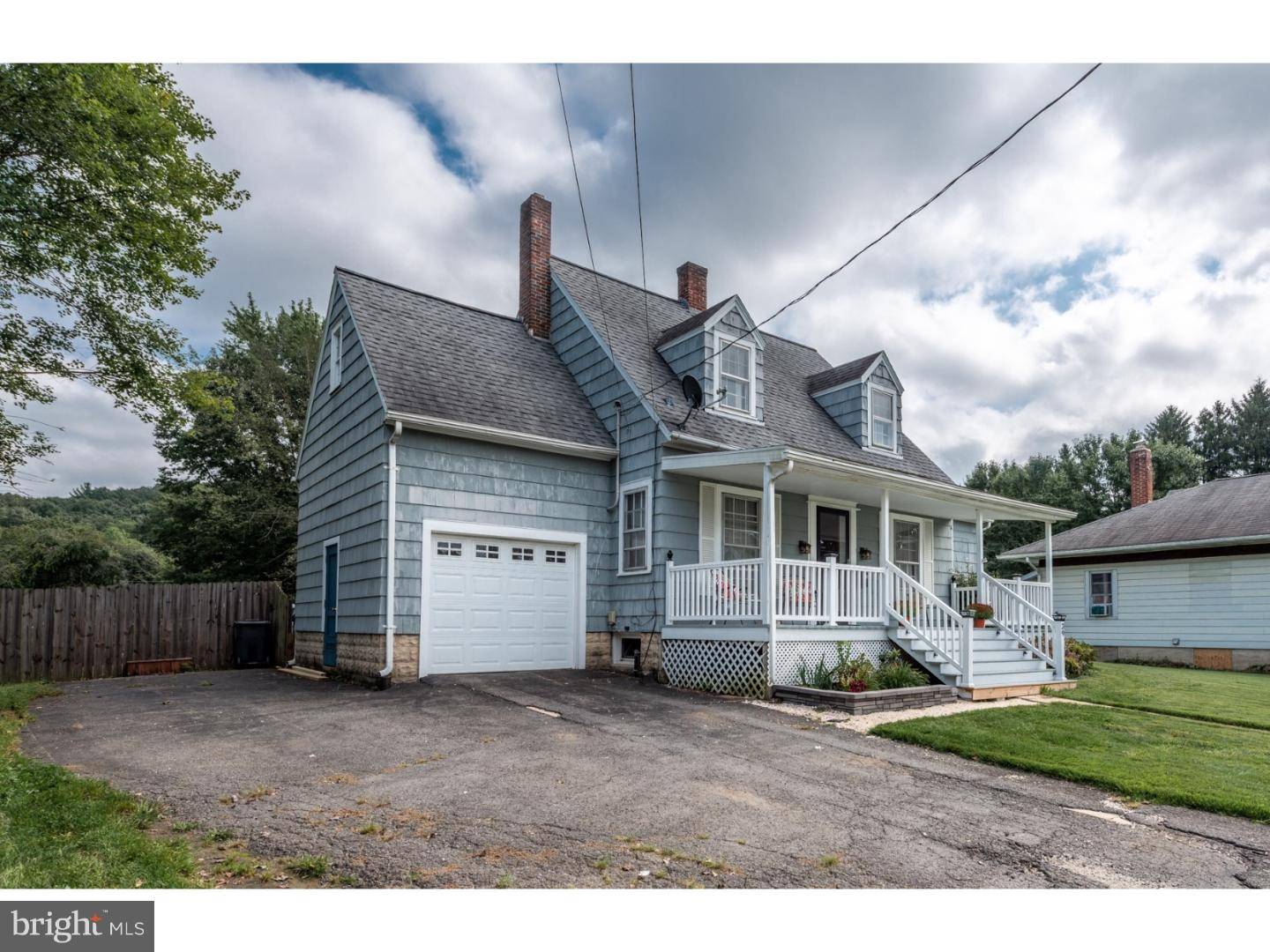 Pine Grove, PA 17963,39 SPRUCE ST