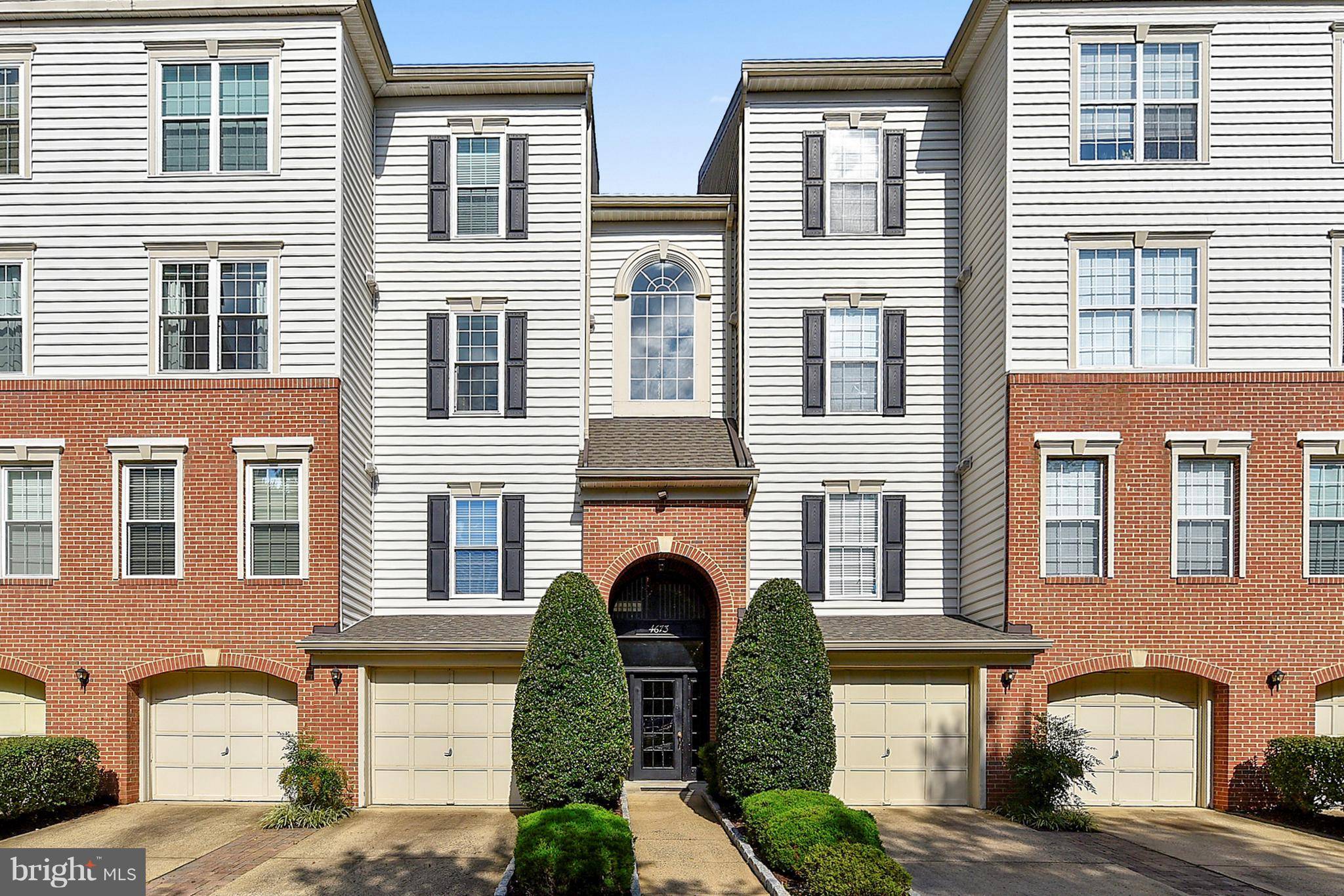 Alexandria, VA 22311,4673 LONGSTREET LN #203