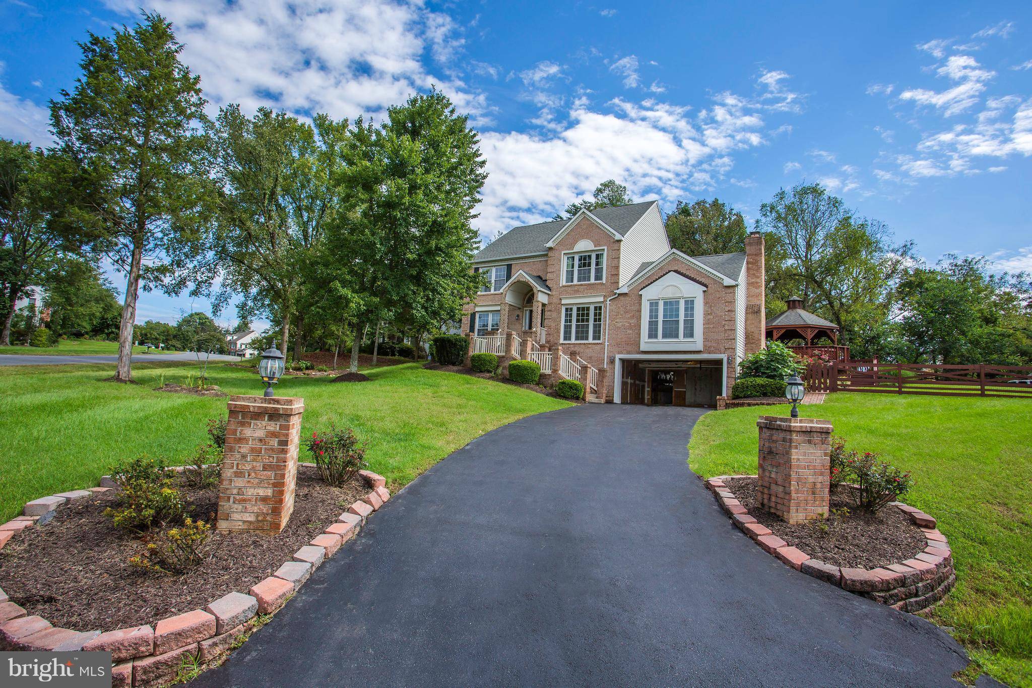 Centreville, VA 20121,6751 GRAY POST CT