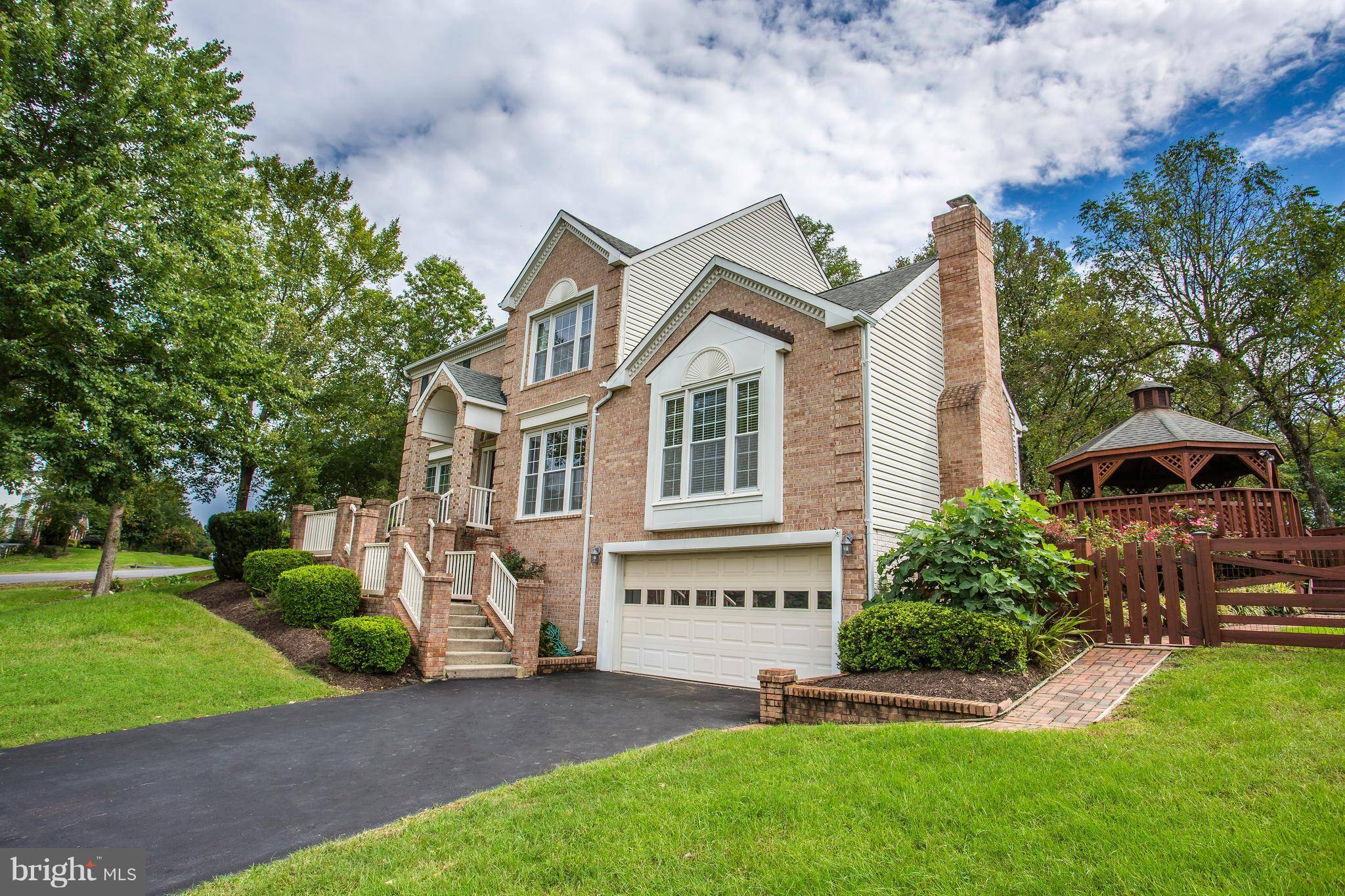 Centreville, VA 20121,6751 GRAY POST CT