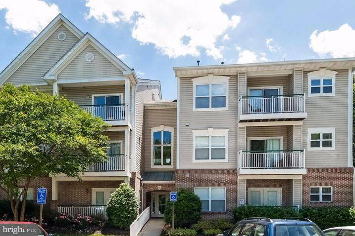 Alexandria, VA 22315,6541 GRANGE LN #401