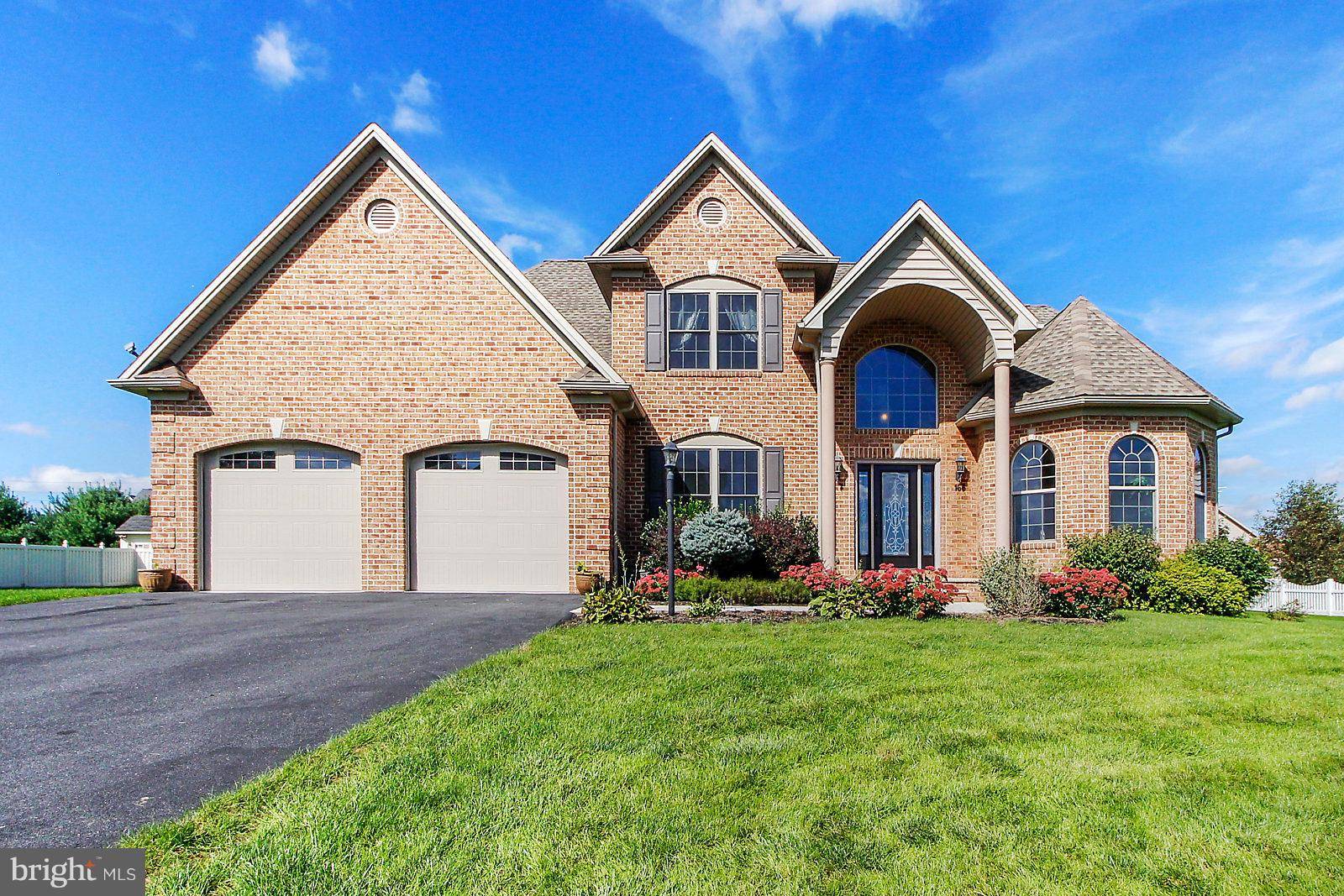 Chambersburg, PA 17202,166 SUMMER BREEZE LN