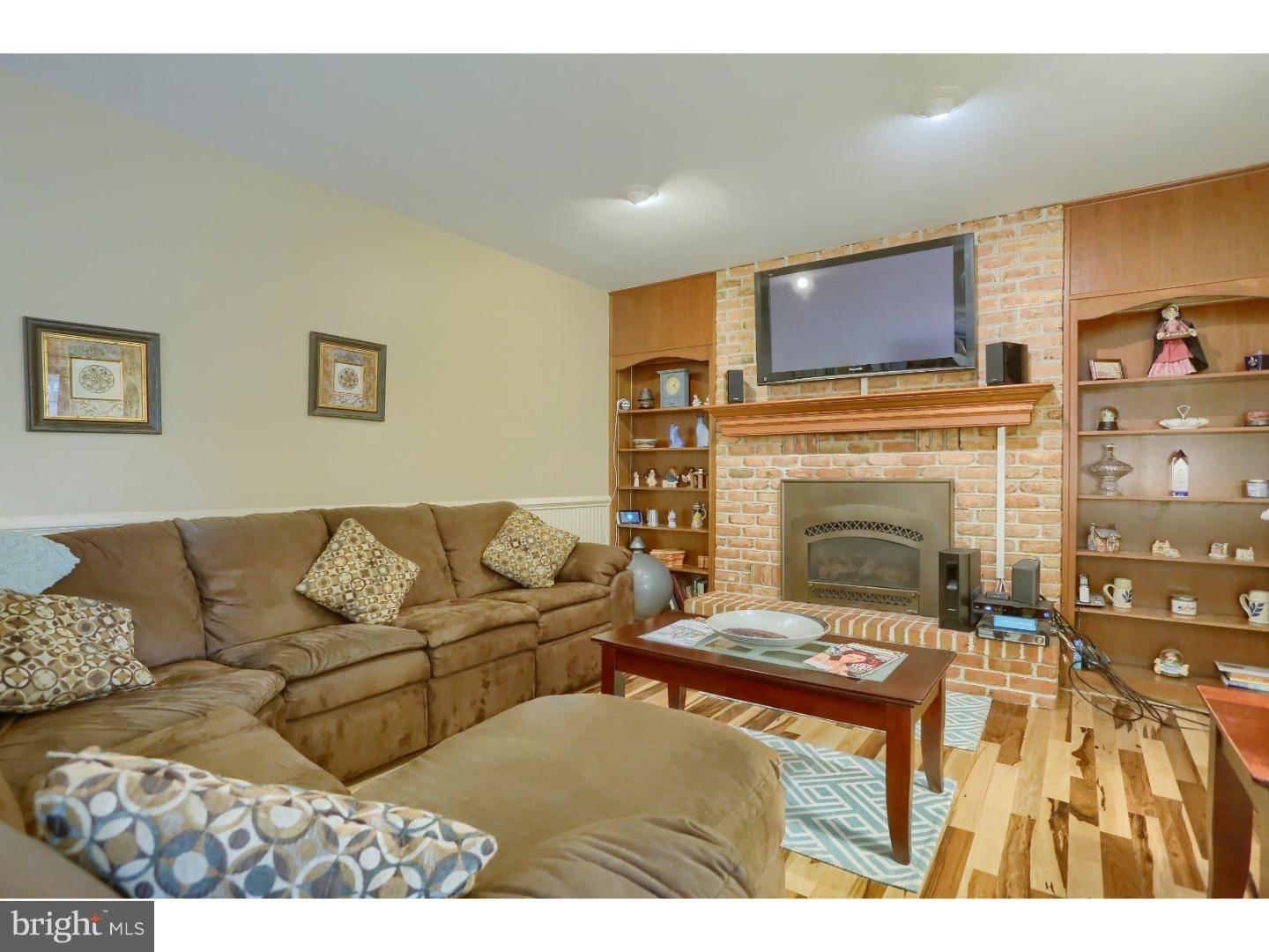 Wyomissing, PA 19610,447 WROXHAM DR