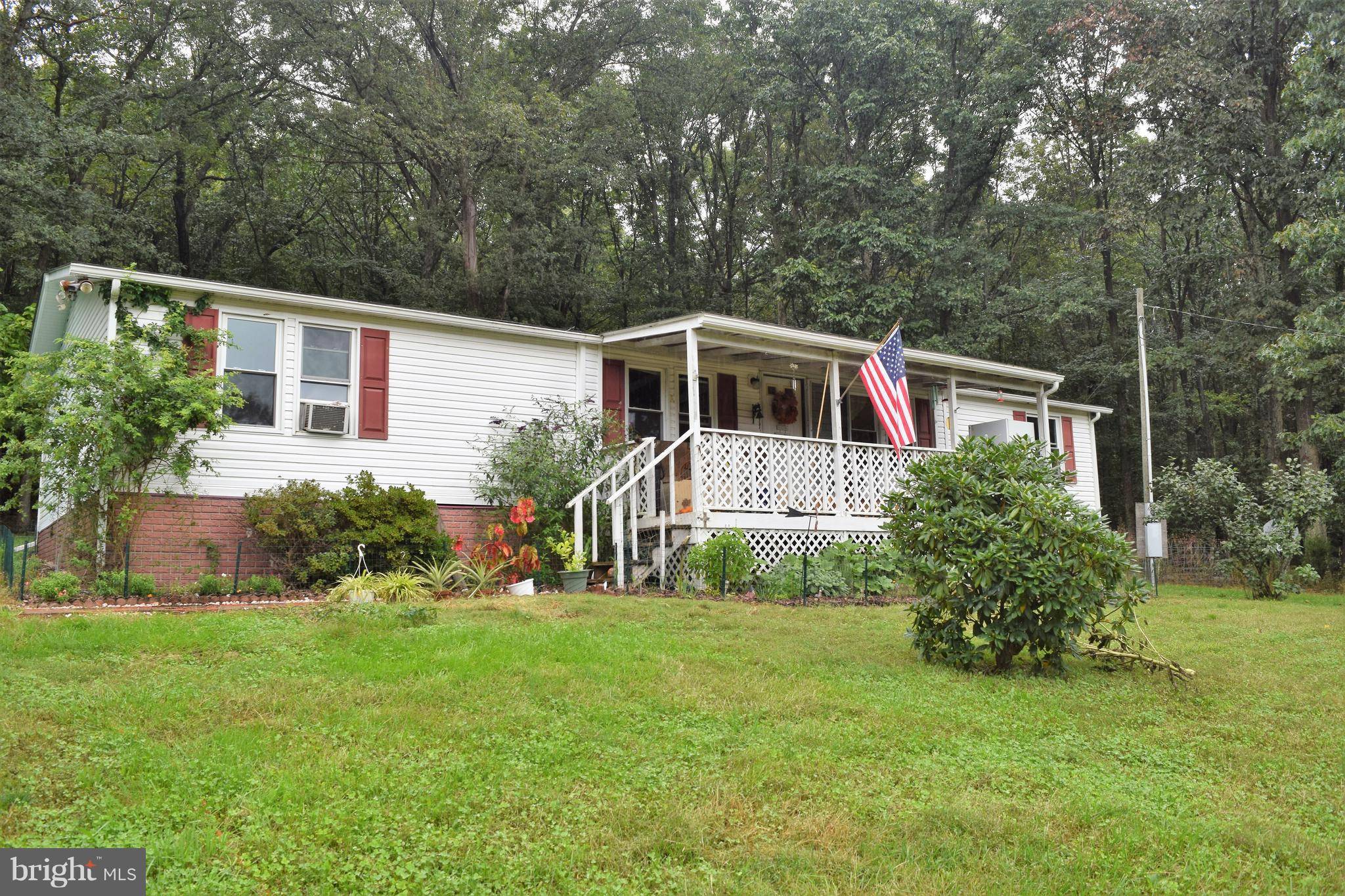 Paw Paw, WV 25434,6628 CRITTON OWL HOLLOW RD