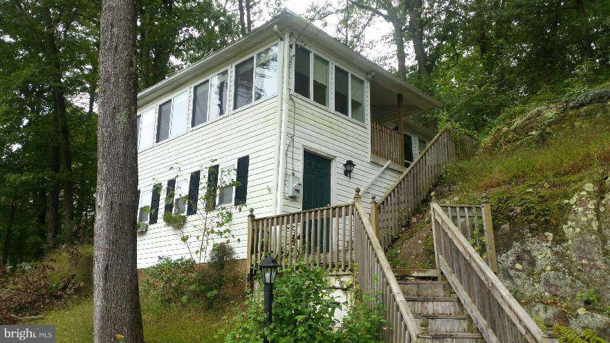 Newmanstown, PA 17073,2215 LAKE DR