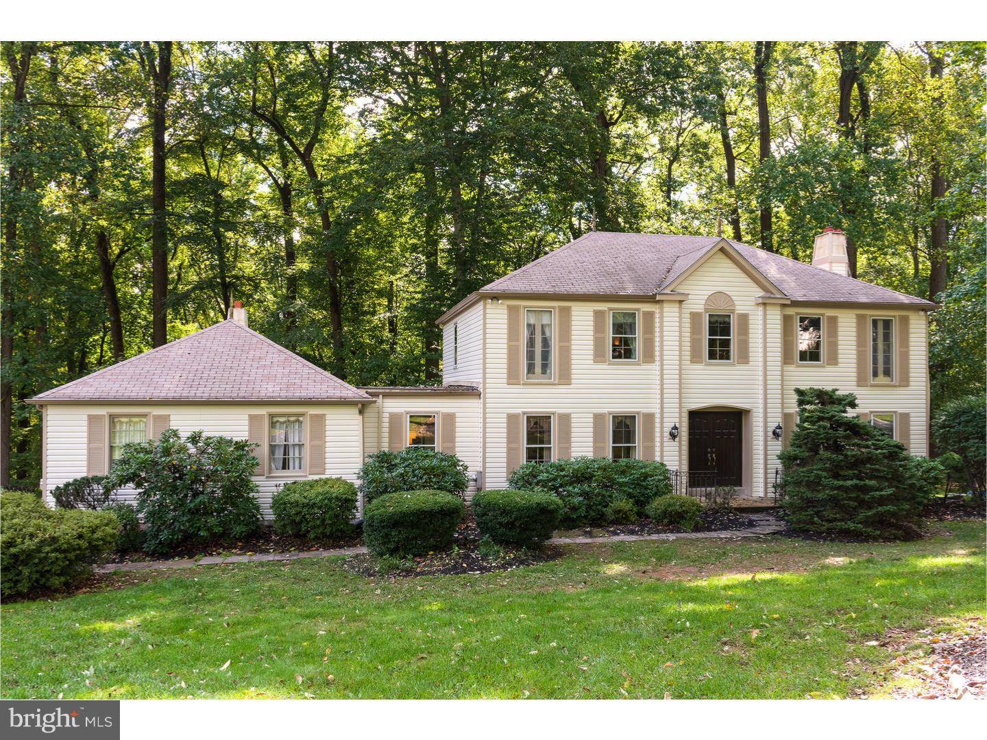 Newtown Square, PA 19073,7 HARVEY LN