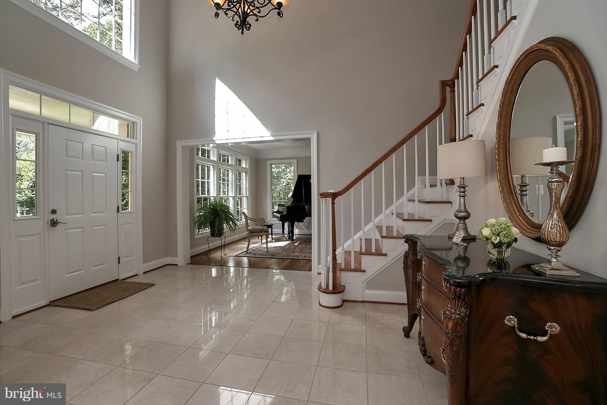 Vienna, VA 22180,308 SPRINGWOOD CT NE