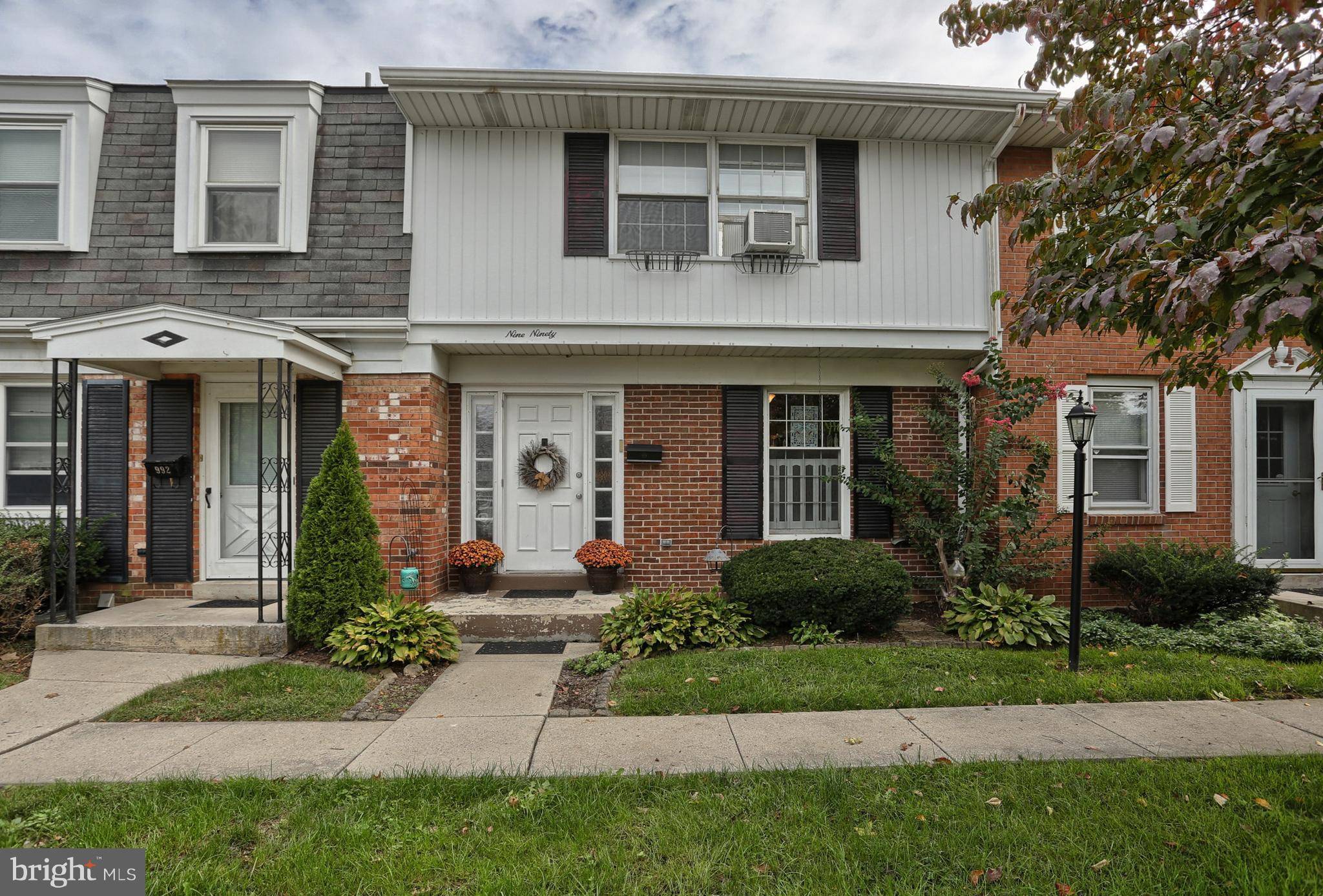 Palmyra, PA 17078,990 E MAPLE ST