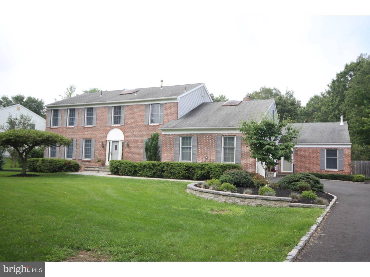 West Windsor Twp, NJ 08550,3 LAKEVIEW CT