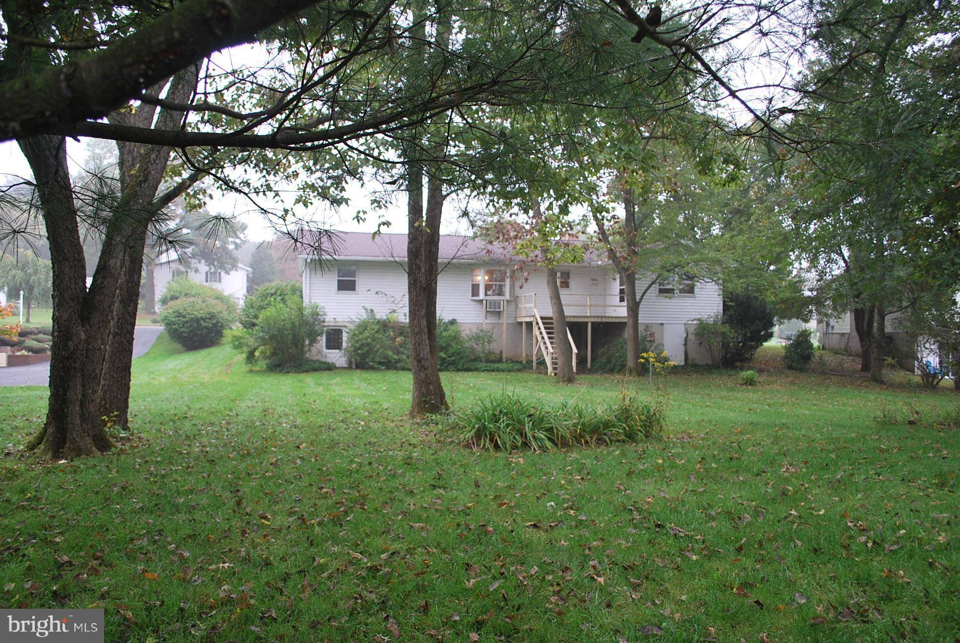 Carlisle, PA 17013,140 DORWOOD DR